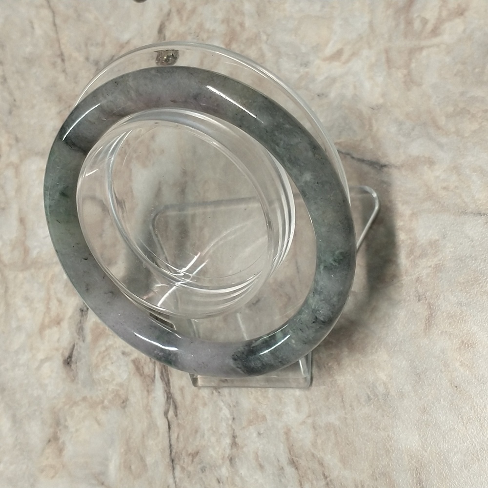 Water Jadeite bangle - Picture 5 of 6